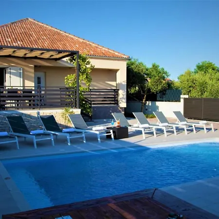 Ivana - Private Pool * Privlaka (Zadar)